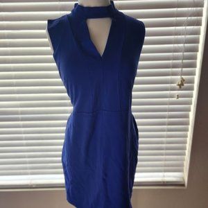 Snap blue plus Suze dress